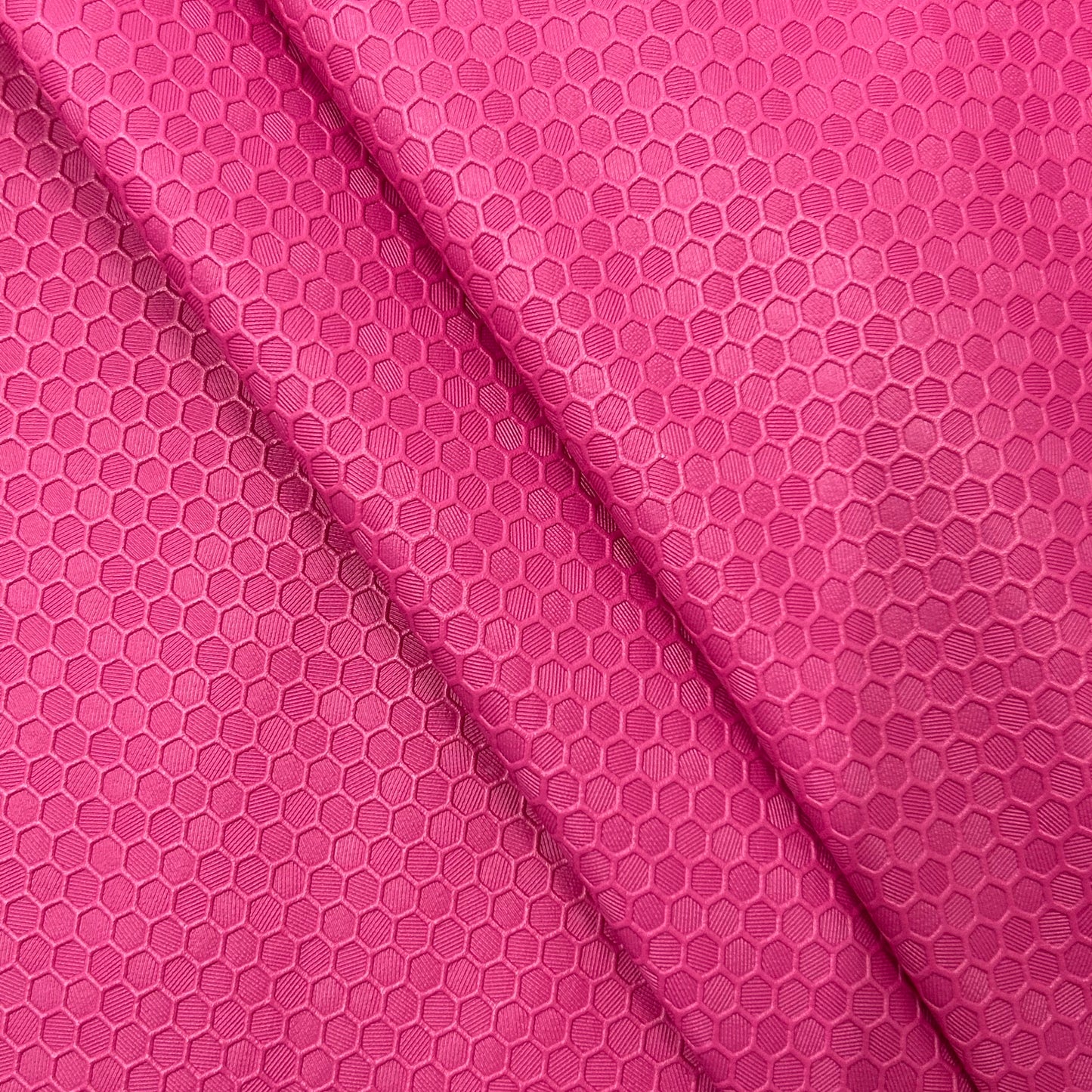 B003-Packaging-leather-honeycomb-pattern