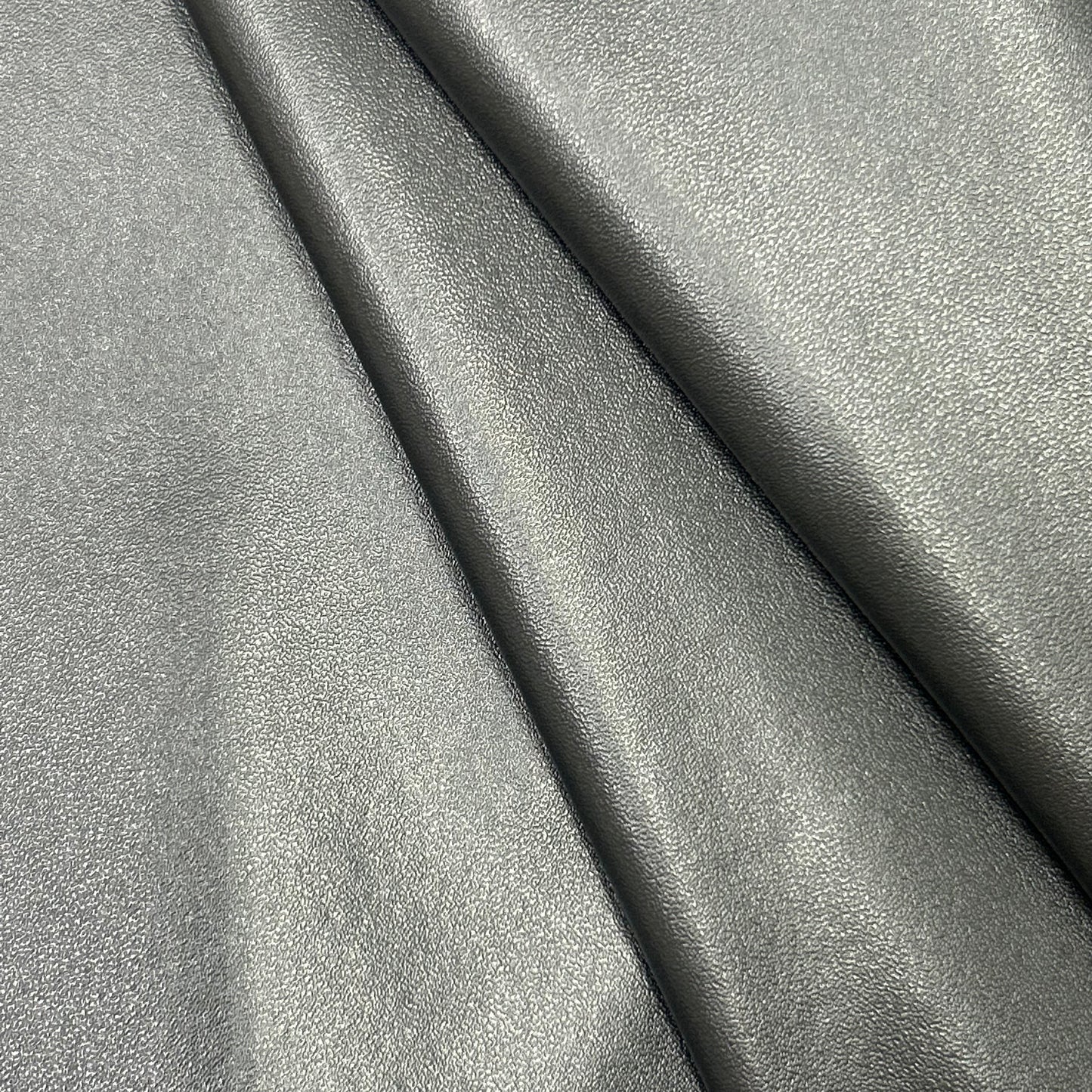 B005-Packaging-leather-100-texture