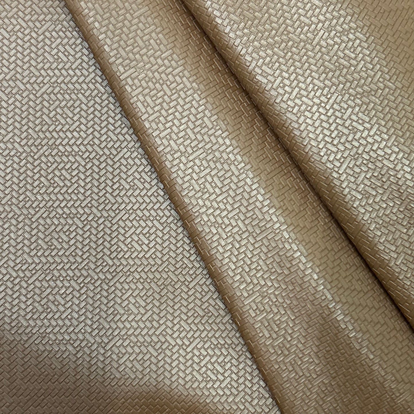 B010-Packaging-Leather-Meander-Pattern